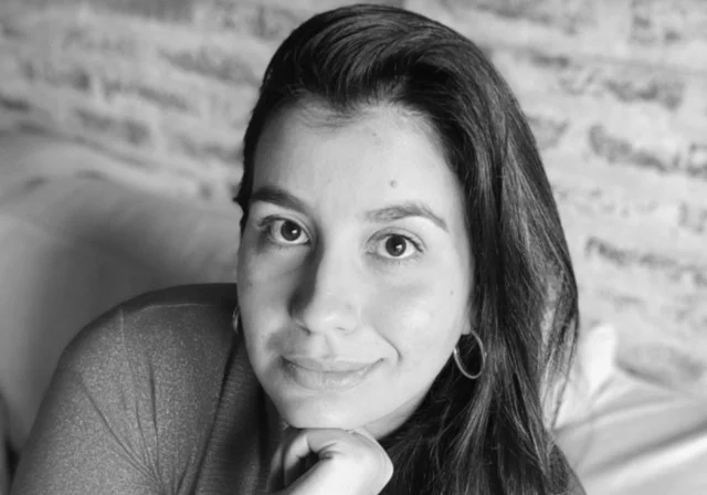 Foto profesional de Lic. Marcela Cabrera, Lic. en Psicología especializada en Terapia para Adolescentes en Maldonado, Uruguay